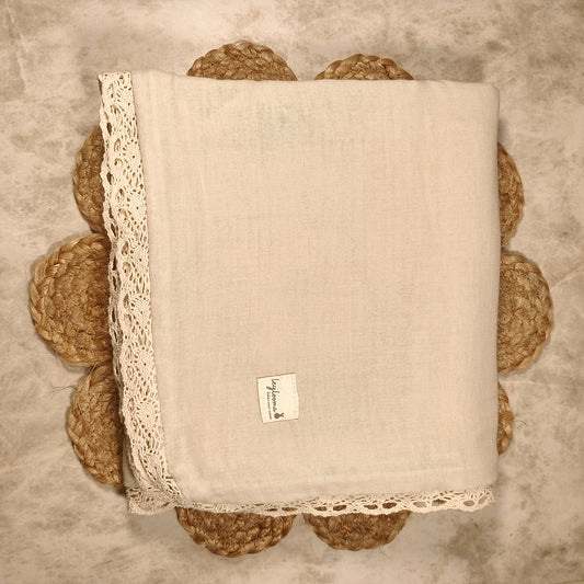 Spitzendecke Creme
