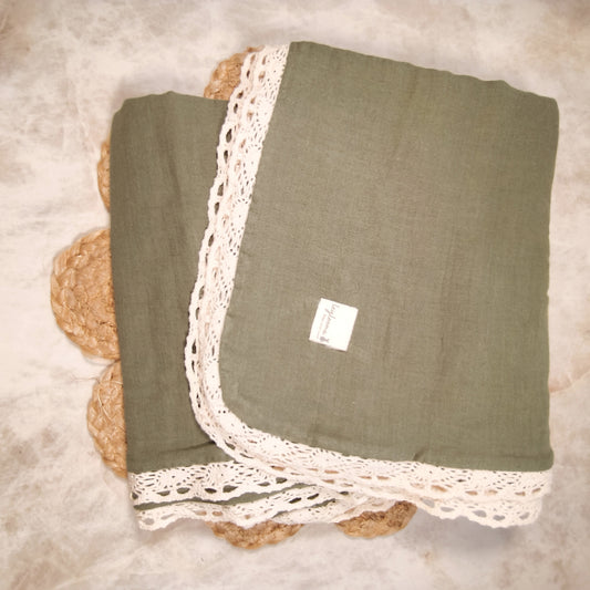 Spitzendecke Khaki