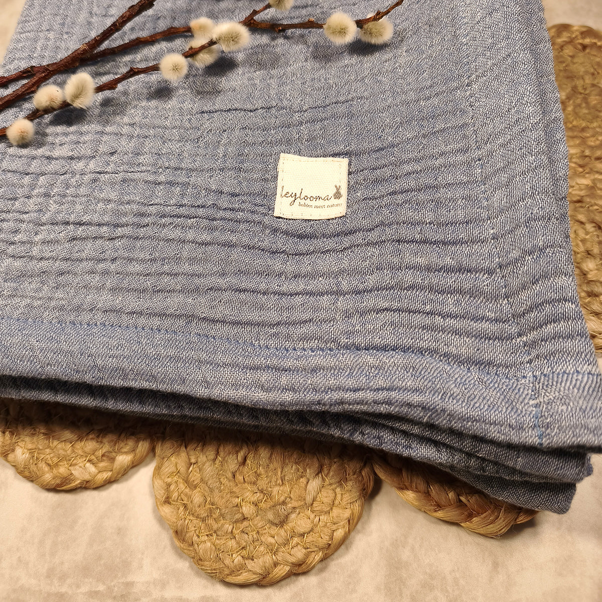 Musselindecke Taubenblau mit Deko